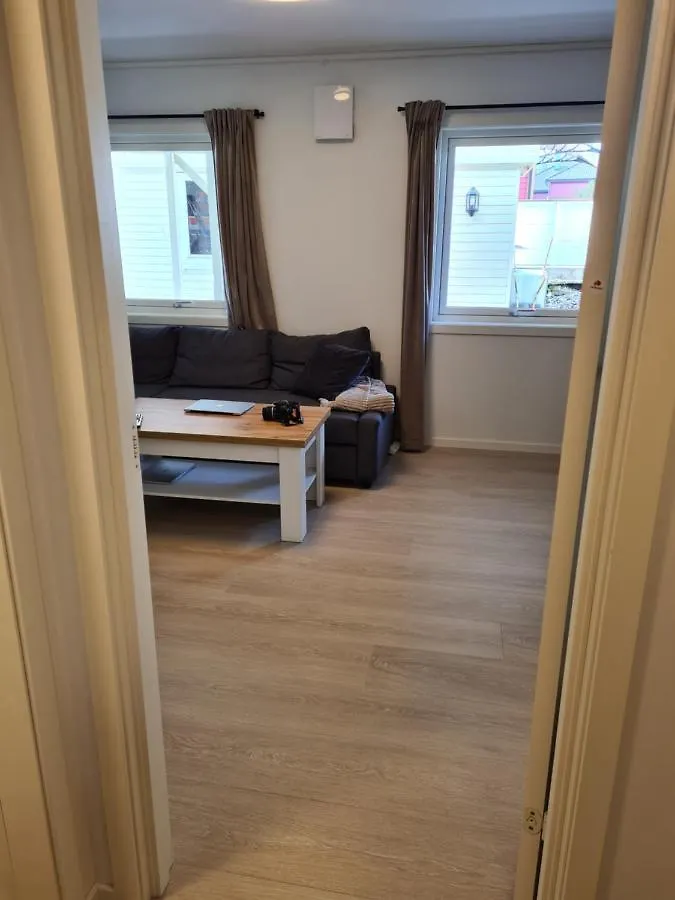 Studio Leilighet, Hoy Standar, Rett Ved Bergen Airport Apartman Norvégia